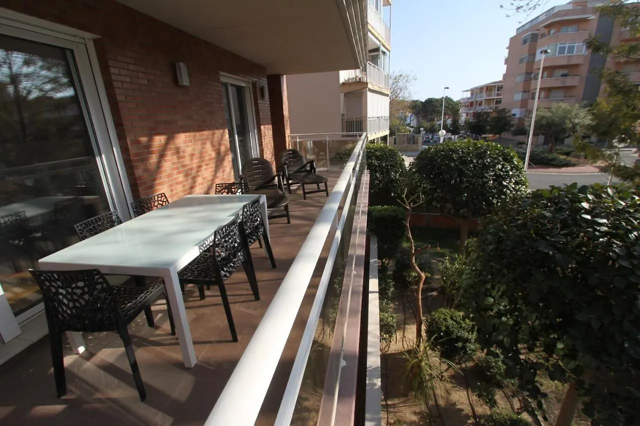 아파트 For A Stay Villa Cristal 살루